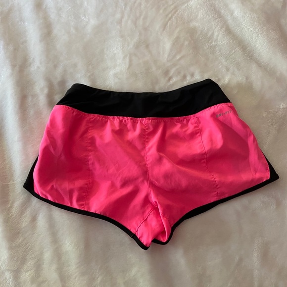 Nike Dri-Fit Shorts - Picture 4 of 6